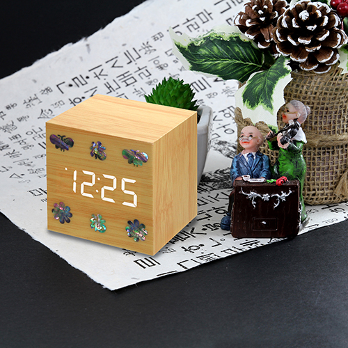 LED �ڰ� �̴� ȭ��Ʈ ������ Ź��ð�